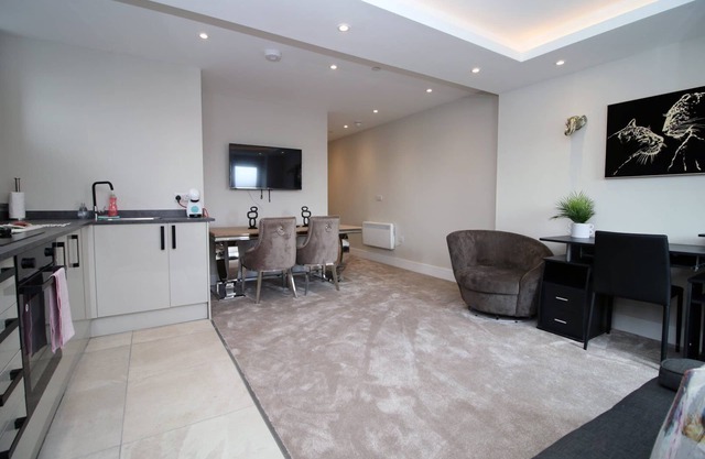 Cohost Partners Stylish 1BR with Private Courtyard