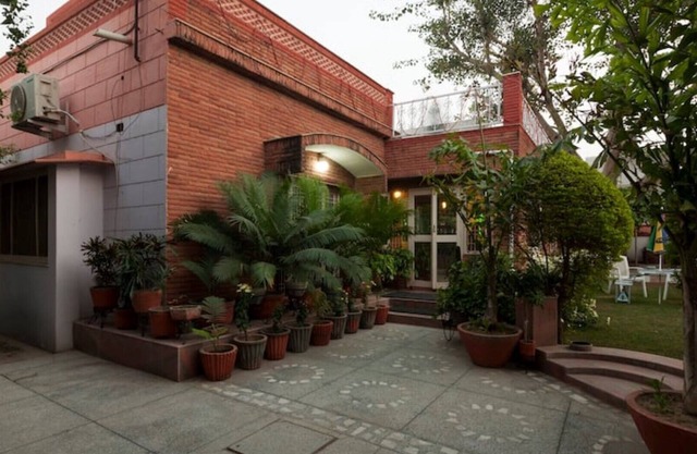 Col Sharma's Homestay A/C Room-2