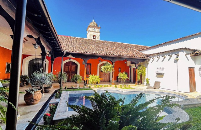 'Colonial House'
