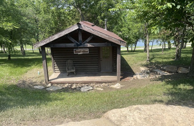 Come enjoy nature in our luxury studio cabins in Gallatin Missouri