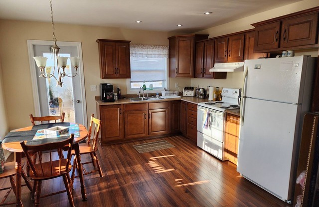 Come home to this beautiful,spacious and relaxing 3 bedroom home