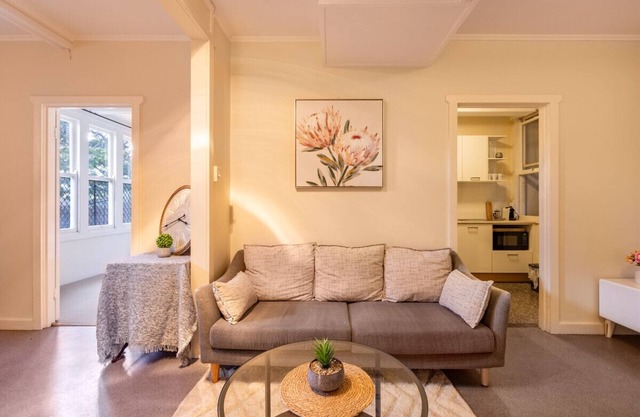 Comfort 1-Bedroom Cottage Retreat @Yeronga