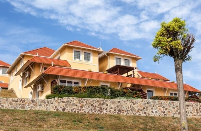 Comfort 6-person terrace apartment in the holiday park Landal Residence Duna