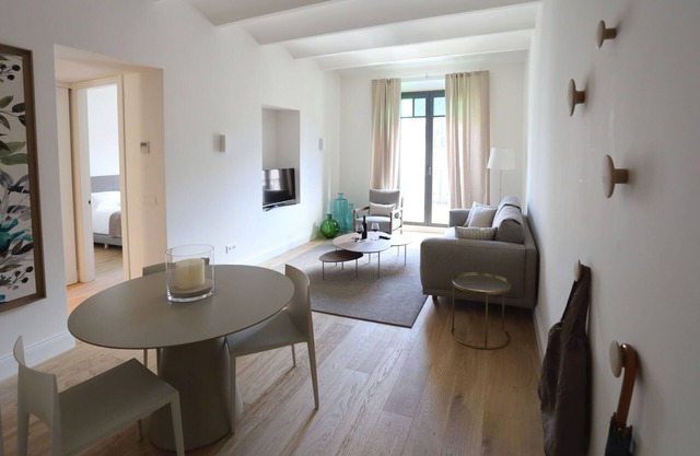 Comfort apartment, warmth in the center of Girona. WIFI & AIR.