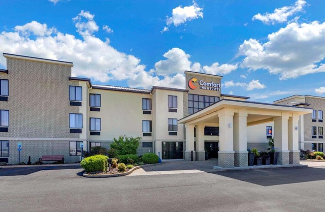 Comfort Inn & Suites