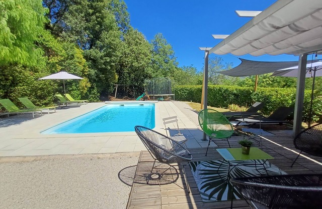 Comfortable 3* studio with garden, swimming pool,. - Location: night/week/month (on request)