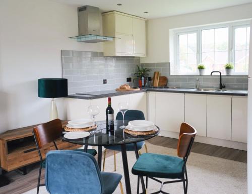 Comfortable and cosy house with off-road parking