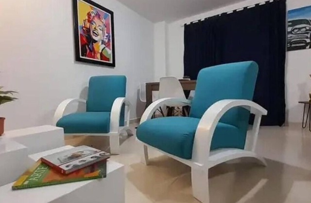 Comfortable apartment with a quiet family atmosphere for a relaxing vacation.