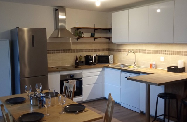 Comfortable apartment with private, secure parking, 10 minutes from Strasbourg