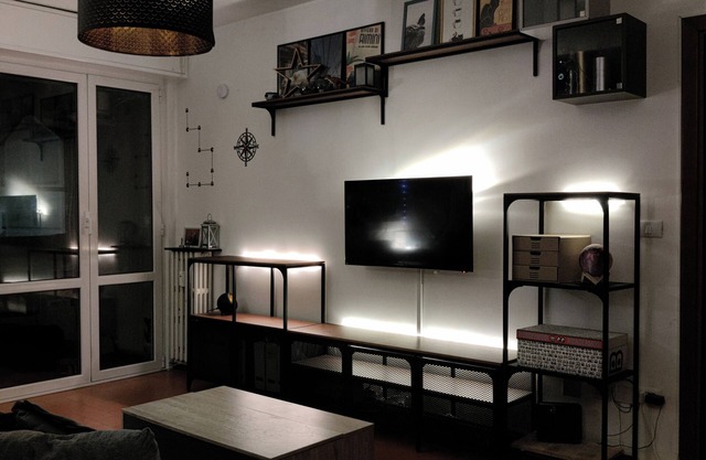 Comfortable apartment in great area for the monzino and the city center