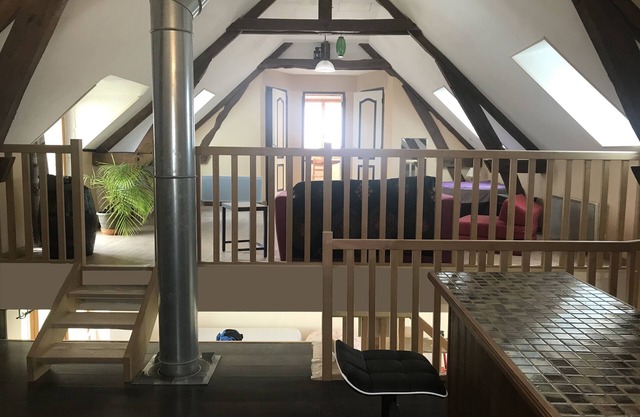 Comfortable barn conversion in the Perigord Noir countryside.