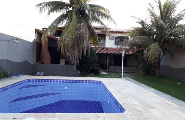 Comfortable beach house, large balcony with barbecue near the beach