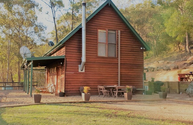 Comfortable cabin ideal for couples or families