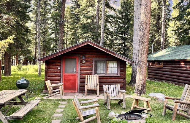 Comfortable Cabin next to Yellowstone National Park