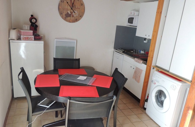 COMFORTABLE CHALET TT TEAM WITH GARDEN 43M2 80M2. Up to 2x 6 people