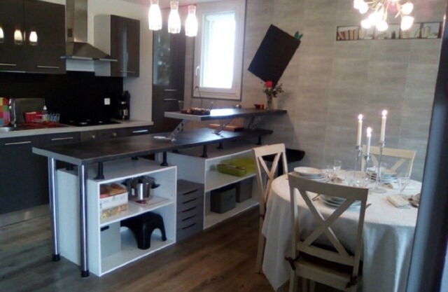 comfortable contemporary apartment *