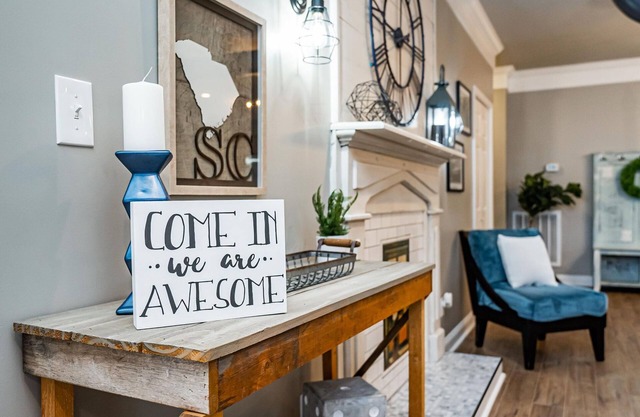 Comfortable Cottage Downtown w/Fire Pit-Walk to Dining/Taproom/Coffee Shop