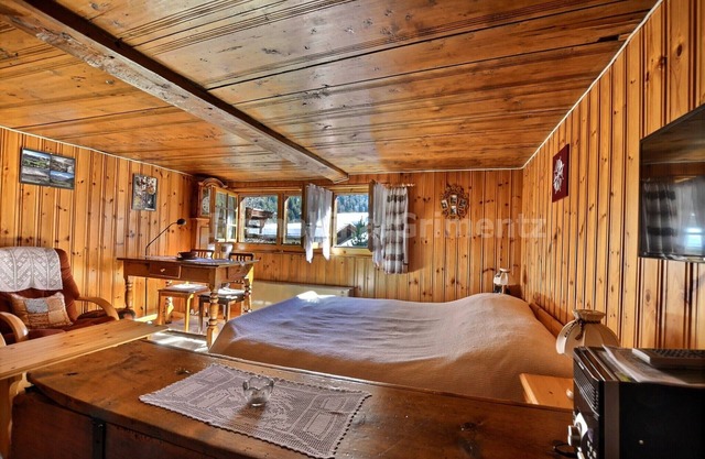 Comfortable flat for 3 people, living room with 1 double bed, kitchen with dining area, 1 small 1-be