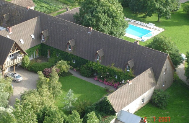 Comfortable flat with pool