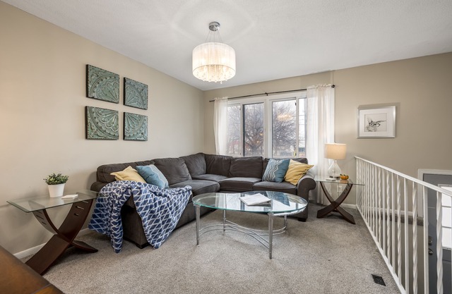 Comfortable Home Ideal for Groups & Families!