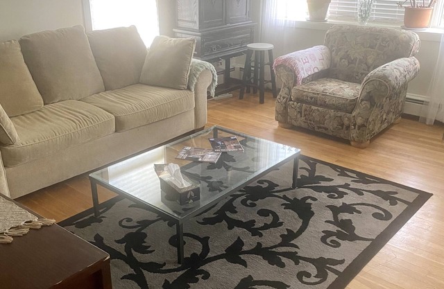 Comfortable Home in Portsmouth NH - The Heart of The NH Seacoast