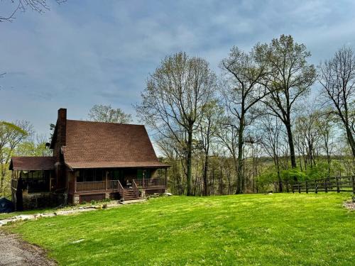 Comfortable one bedroom basement apartment in the woods