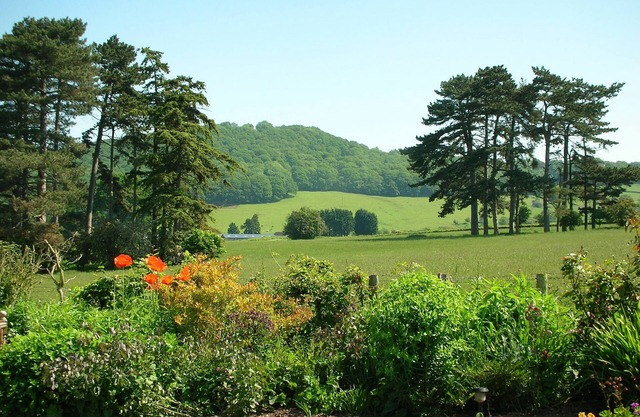 Comfortable, pet friendly accommodation a short walk from Hay-on-Wye.