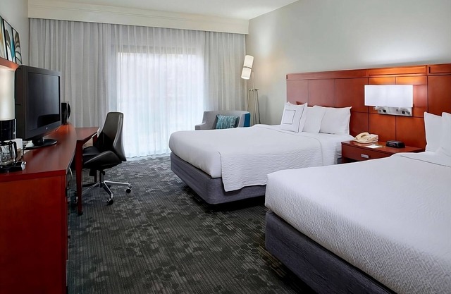 Comfortable Stay, Within Easy Reach Location, Pet-friendly Property, Pool!
