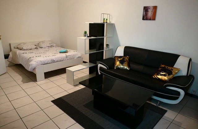 COMFORTABLE STUDIO EQUIPPED -20% WEEKEND DISCOUNT