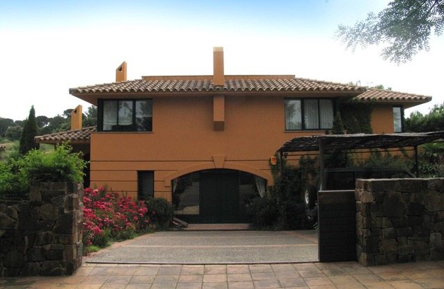 Comfortable villa located inside exclusive Golf Resort Torremirona