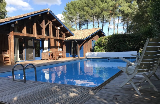 Comfortable villa with heated pool and secure