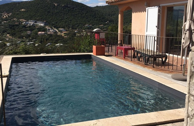 Comfortable villa with private pool 5 minutes from the beach
