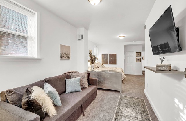 Comfy 1BR in East Germantown