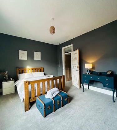 Comfy 3 Bedroom Home Free Parking in Doncaster