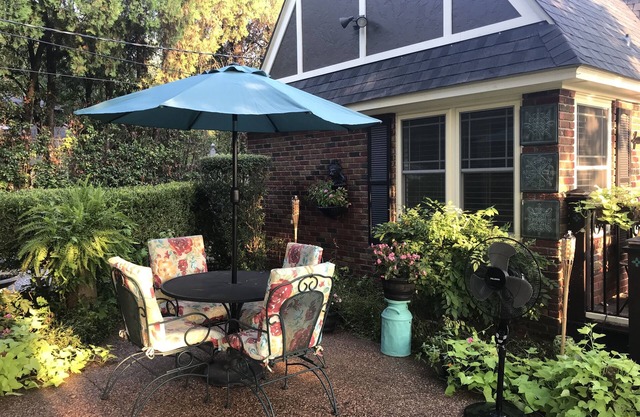 Comfy, cozy fully-furnished casita