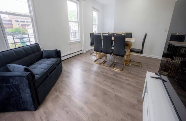 Comfy Family Home - Near NYC!