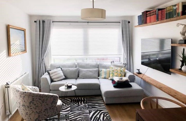 Comfy house in West Lothian - 10 min from the airport!