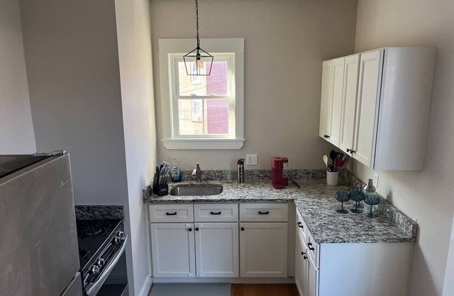 Comfy King Beds~5 min to Salem