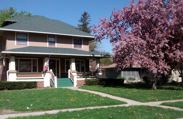 Comfy Room in Centennial Home near Mayo Clinic