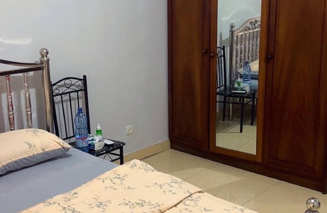 comfy & simple room in the middle of Kinshasa,2 minutes from the boulevard