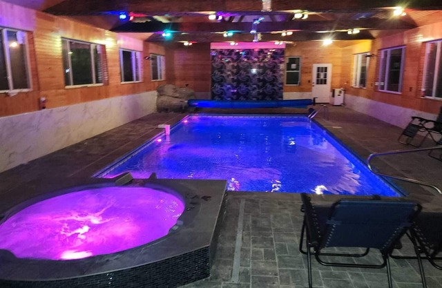 complete privacy vacation home [private pool]