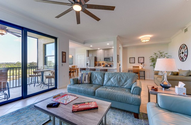 Completely Remodeled in 2022 with Views of the Manatee River