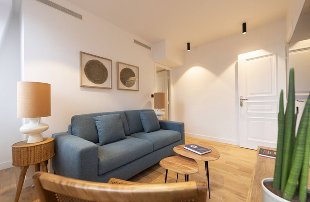 Comte de Clare, 4 stars, Cosy apartment close to the Champs-Elysées