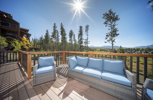 Condo near slopes w/deck & fireplace