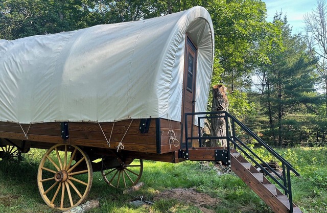 Conestoga Cozy: Wagon Retreat!