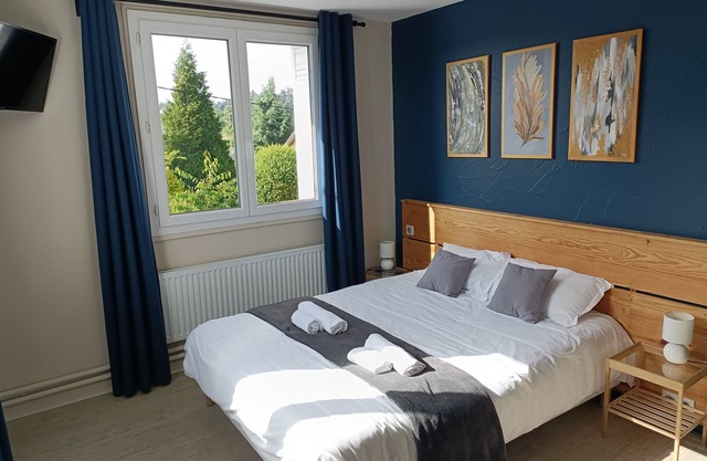 CONTACT HOTEL LE BOIS SAUVAGE