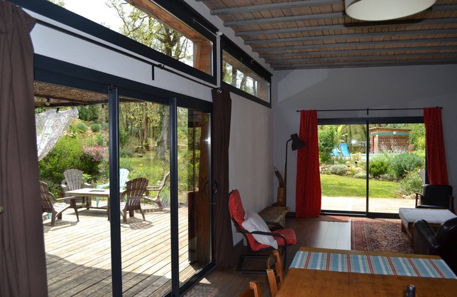 Contemporary and ecological wooden house near the Lot valley