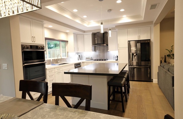 Contemporary, upscale 2BR/2BA - Retirees or Executive - 55+