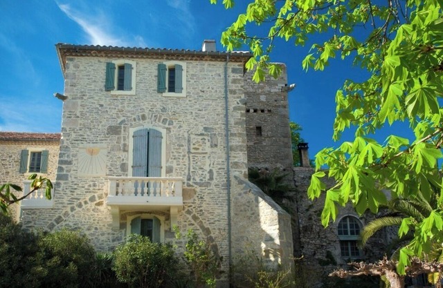 Continuation of du Passage and de Cardaillac at Château de Paulignan