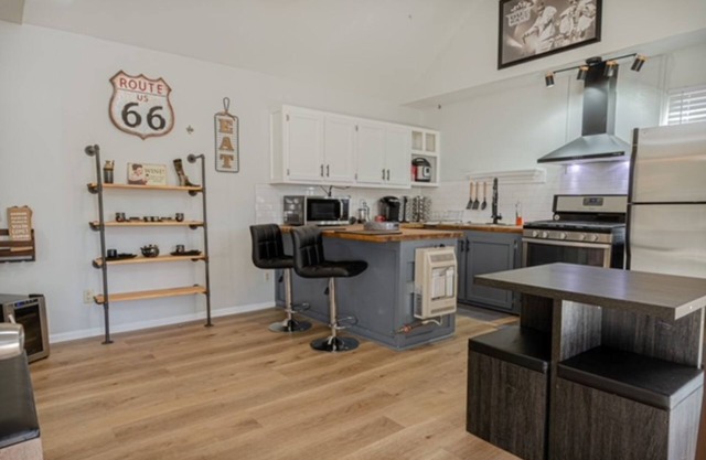 Convenient Cottage Unit w/grill close to Hospitals, Restaurants and Ft Moore